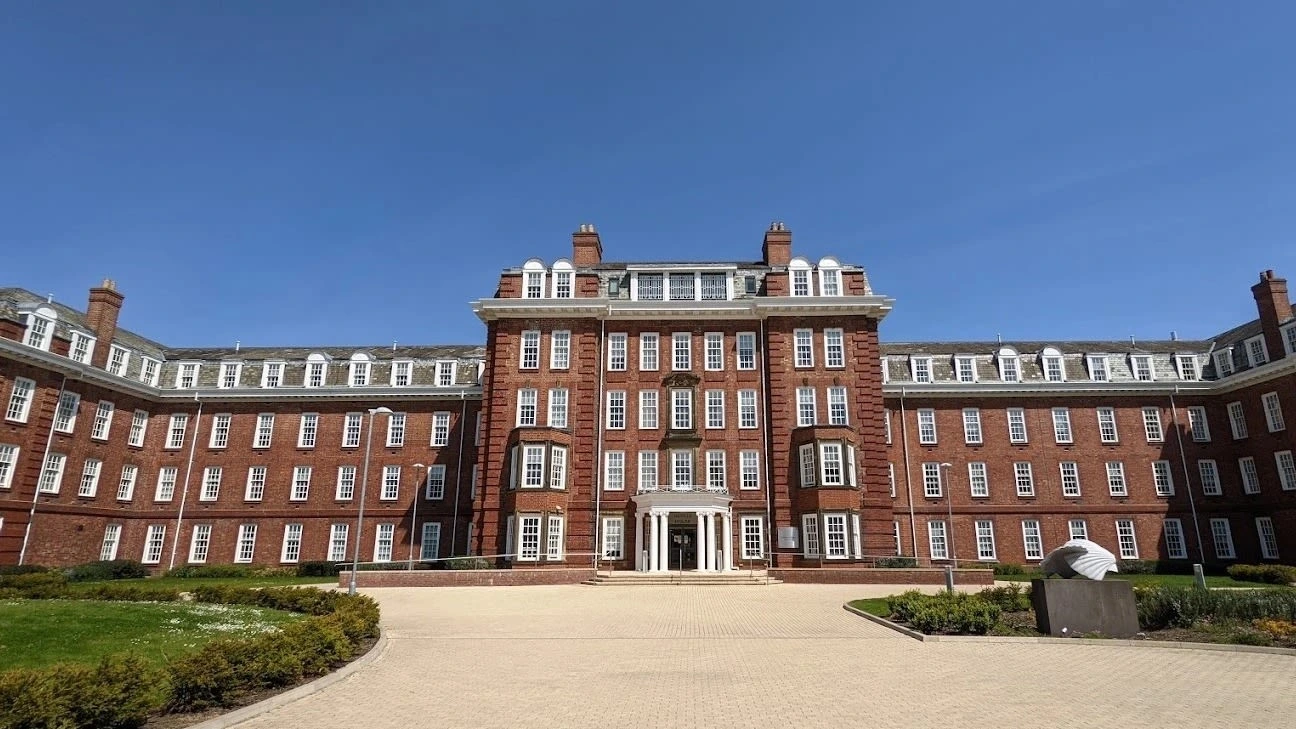 Ustinov College